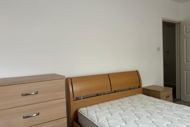 3 bed flat, Napier Terrace, Flat 1, Mutley, Plymouth, PL46ER - Image 13